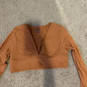 Garage cropped long sleeve